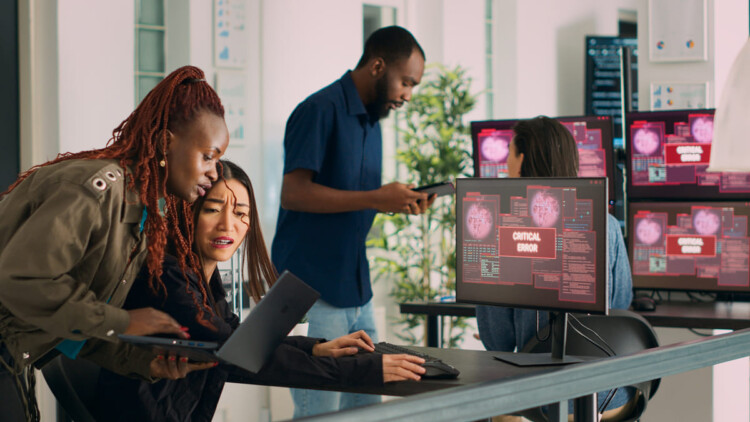Abriendo la Caja Negra: La Importancia de la Humanidad en Tecnología