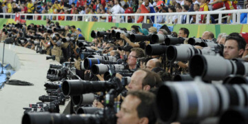 IA elimina visualmente a camarógrafos en tiempo real durante juegos deportivos