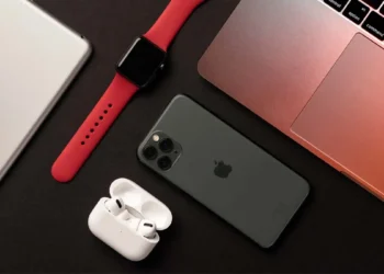 Apple lanza más de 20 productos en 2026: iPhone plegable y MacBook económico