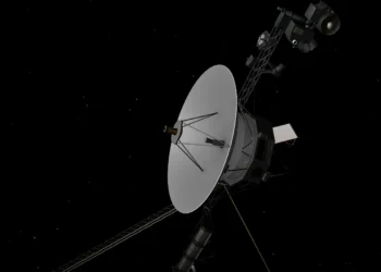 Estudio: Voyager 2 captó a Urano en una inusual tormenta solar en 1986